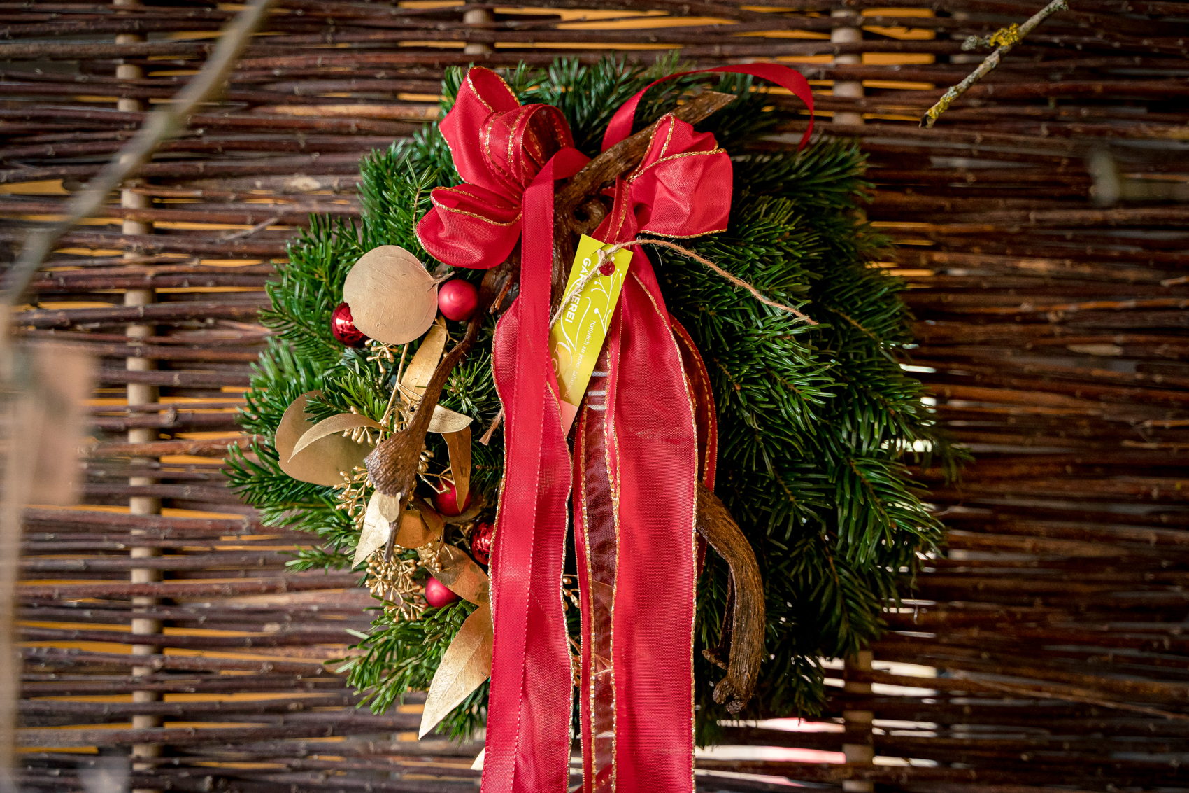 nikolaus-gestecke-weihnachts-tuerkraenze-gaertnerei-kral-2022-05660